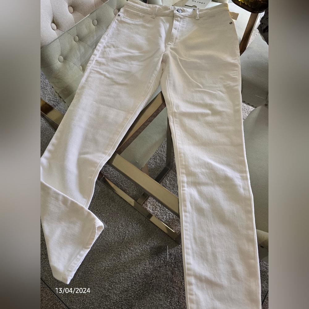 DL1961 Farrow High Rise Jeans in Porcelain size 31